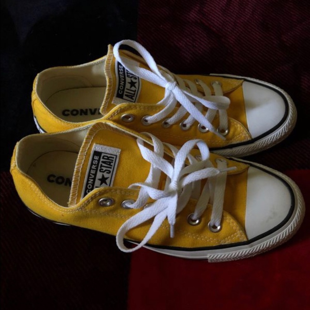 Yellow Converse - Picture 2 of 5